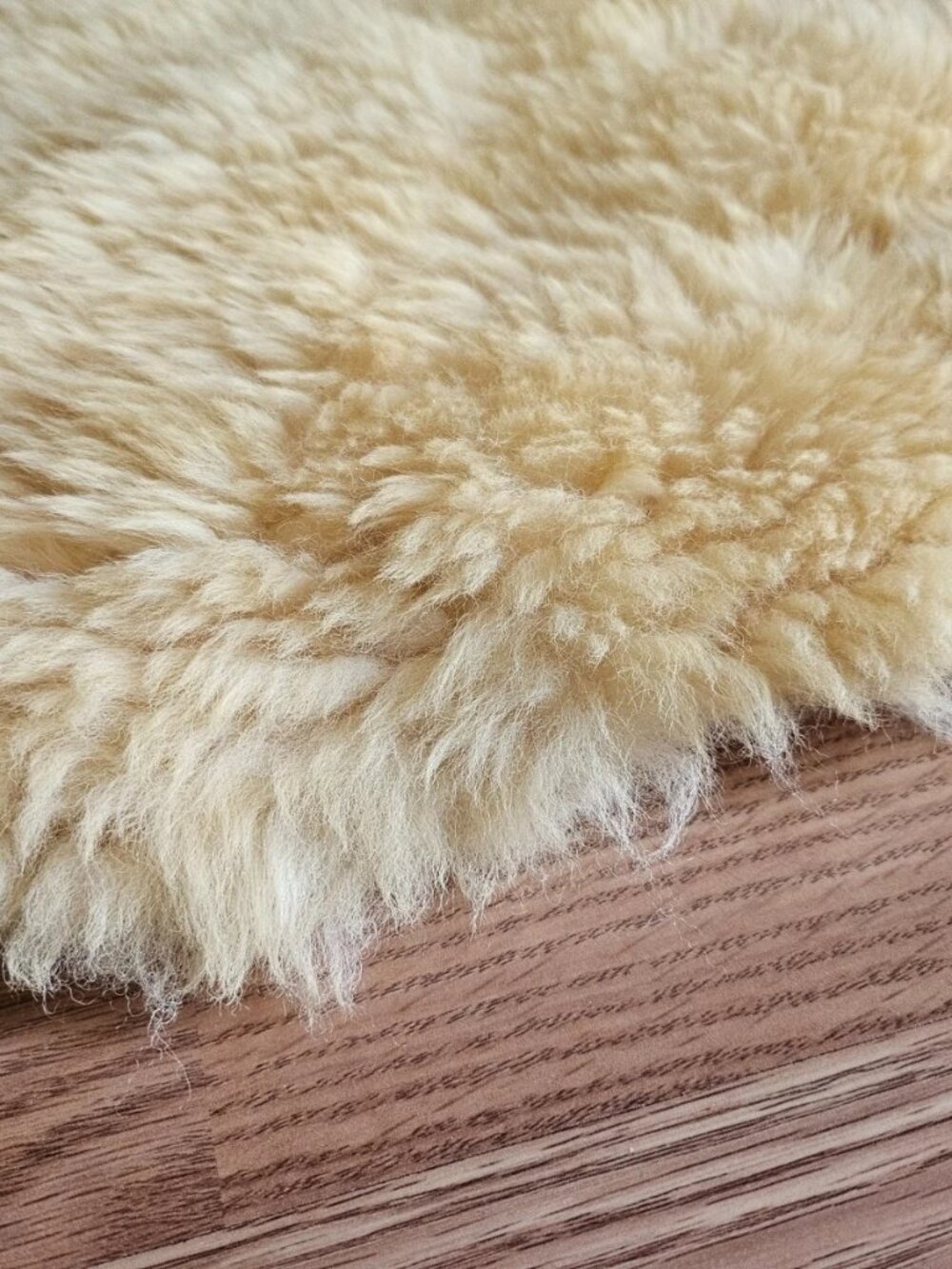 Real Fur Rug Sheepskin Genuine Leather Area Rug Handmade Soft Home Decor Rug - Picture 4 of 12